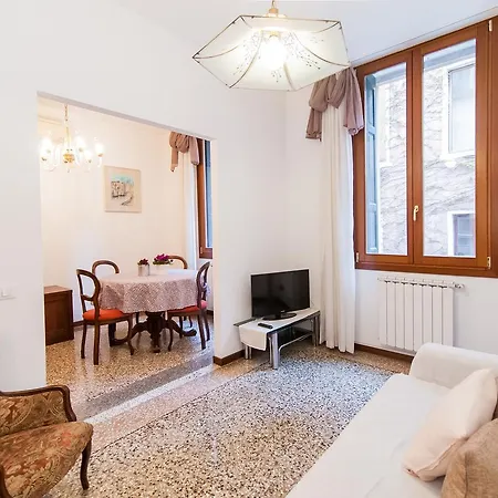 Tolentini Apartment *